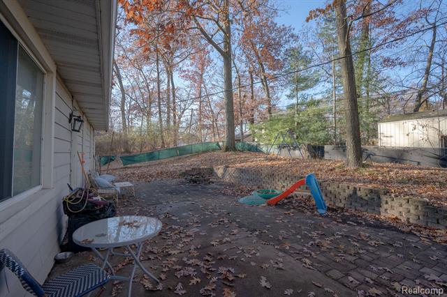 Builiding view twenty eight for 1636 Inner, Ortonville, MI. 48462