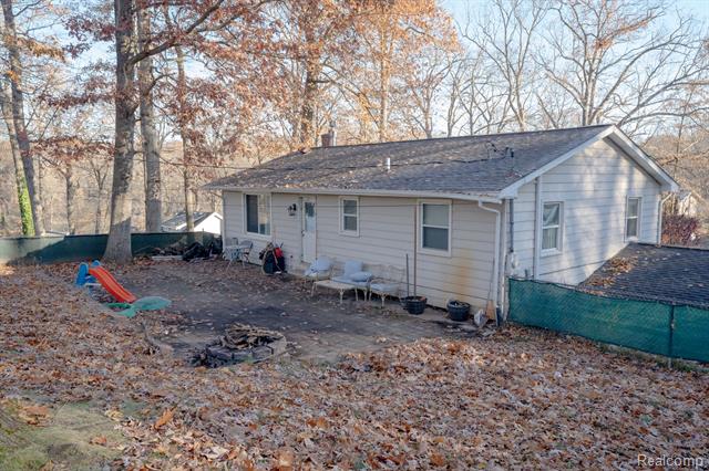 Builiding view twenty six for 1636 Inner, Ortonville, MI. 48462