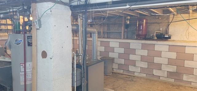 Builiding view thirty for 519 E Glass, Ortonville, MI. 48462