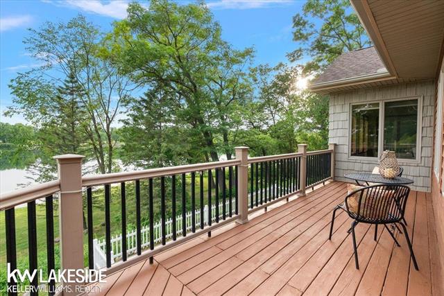 Builiding view fifteen for 1455 Oak Ridge, Oxford, MI. 48371