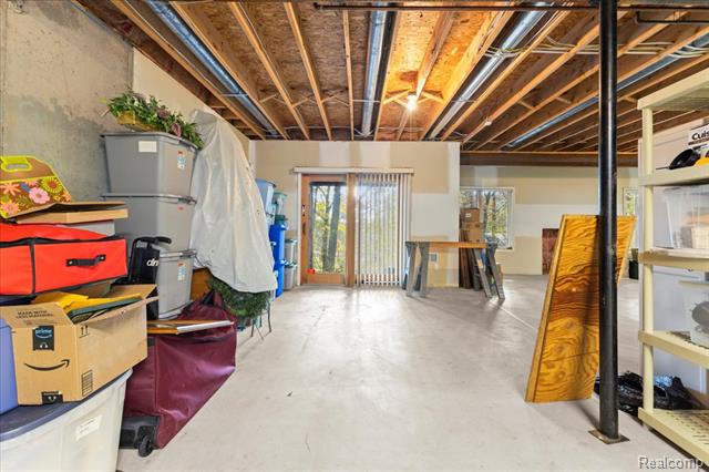 Builiding view forty for 860 Galahad, Ortonville, MI. 48462