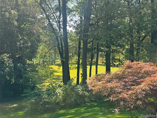 Builiding view sixty eight for 860 Galahad, Ortonville, MI. 48462