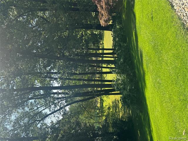 Builiding view sixty six for 860 Galahad, Ortonville, MI. 48462