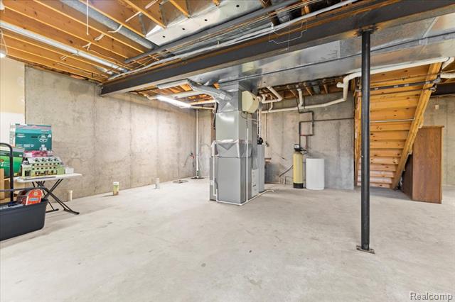 Builiding view thirty nine for 860 Galahad, Ortonville, MI. 48462