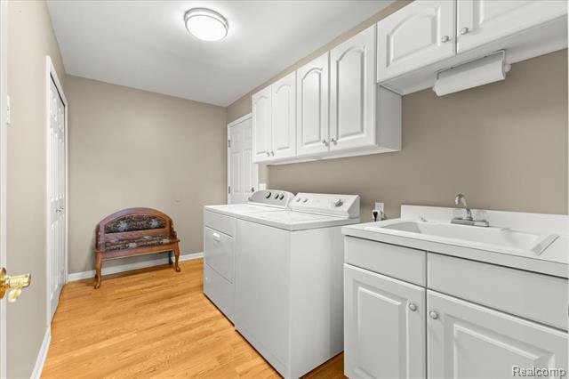 Builiding view twenty nine for 860 Galahad, Ortonville, MI. 48462