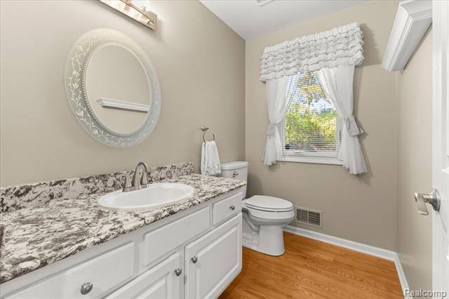 Builiding view twenty two for 860 Galahad, Ortonville, MI. 48462