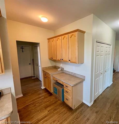 Builiding view twenty four for 778 W Peninsula, Oxford, MI. 48371