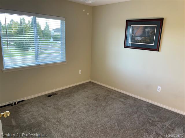 Builiding view twenty one for 778 W Peninsula, Oxford, MI. 48371