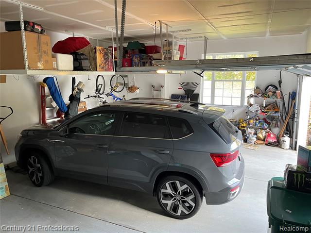 Builiding view twenty six for 778 W Peninsula, Oxford, MI. 48371