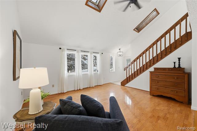 Builiding view eight for 1044 N Oxford, Oxford, MI. 48371