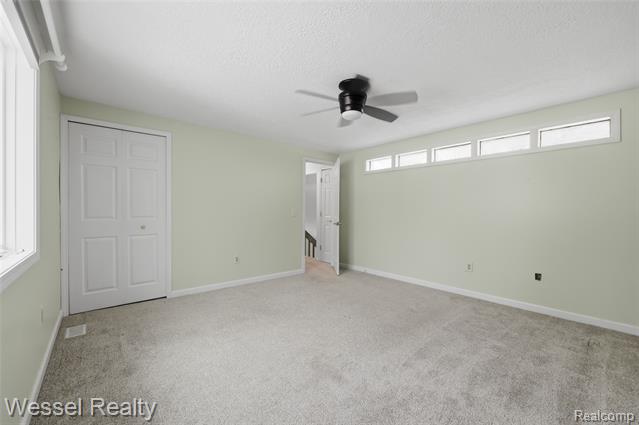 Builiding view forty three for 1044 N Oxford, Oxford, MI. 48371