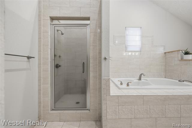 Builiding view thirty five for 1044 N Oxford, Oxford, MI. 48371