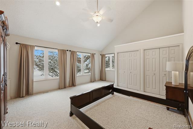 Builiding view thirty for 1044 N Oxford, Oxford, MI. 48371