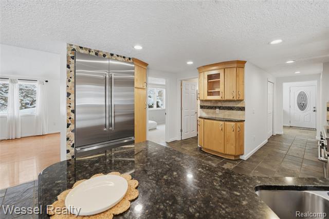 Builiding view twenty three for 1044 N Oxford, Oxford, MI. 48371