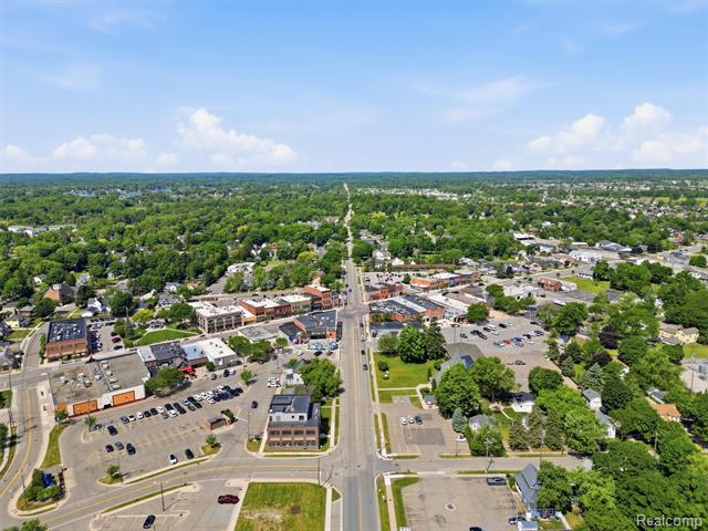 Builiding view forty four for 69 E Burdick, Oxford, MI. 48371