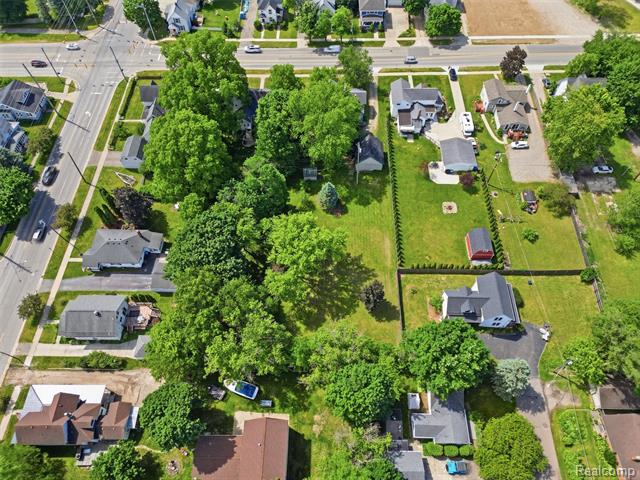 Builiding view forty two for 69 E Burdick, Oxford, MI. 48371