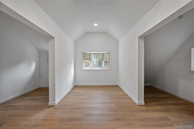 Builiding view forty three for 2631 Lakeville, Oxford, MI. 48370