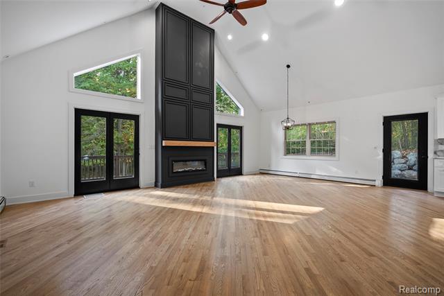 Builiding view nine for 2631 Lakeville, Oxford, MI. 48370