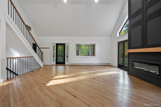 Builiding view seventeen for 2631 Lakeville, Oxford, MI. 48370