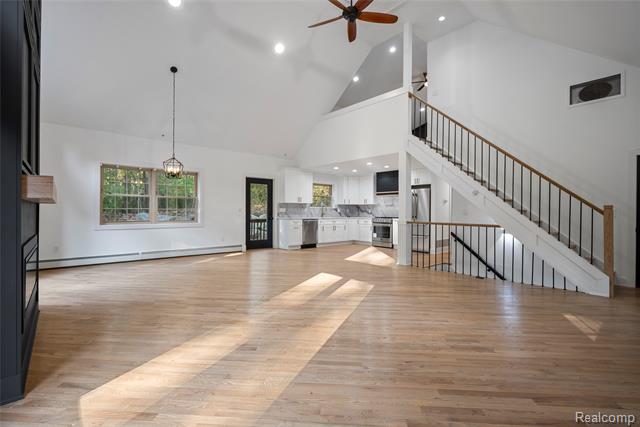 Builiding view ten for 2631 Lakeville, Oxford, MI. 48370