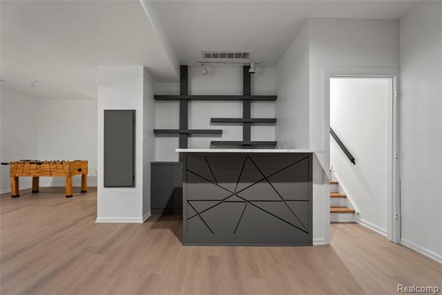 Builiding view thirty two for 2631 Lakeville, Oxford, MI. 48370