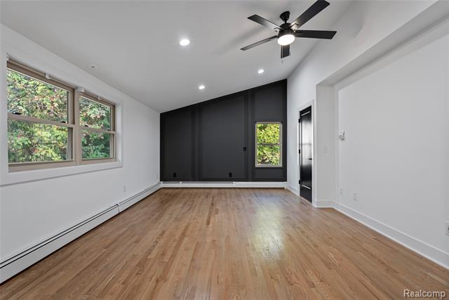 Builiding view thirty for 2631 Lakeville, Oxford, MI. 48370