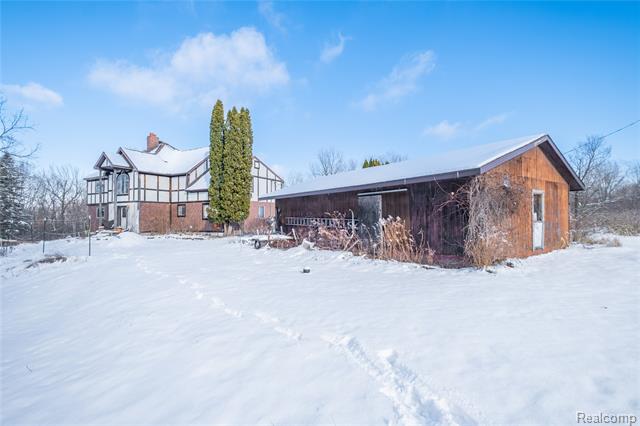 Builiding view eleven for 1191 Gage, Holly, MI. 48442