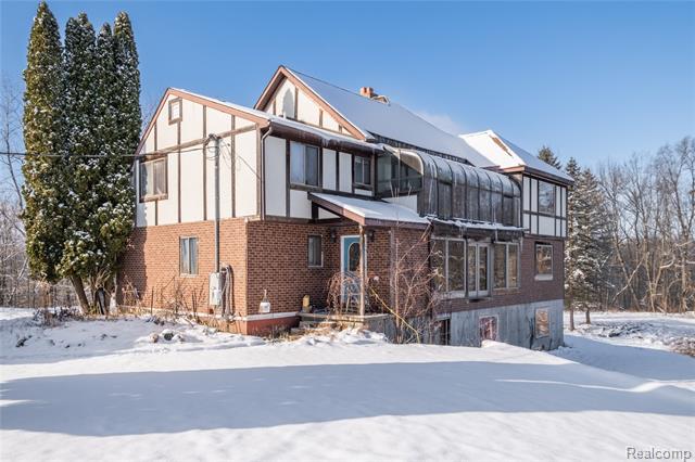 Builiding view seven for 1191 Gage, Holly, MI. 48442