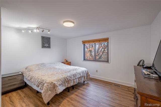 Builiding view six for 2400 Hummer Lake, Ortonville, MI. 48462