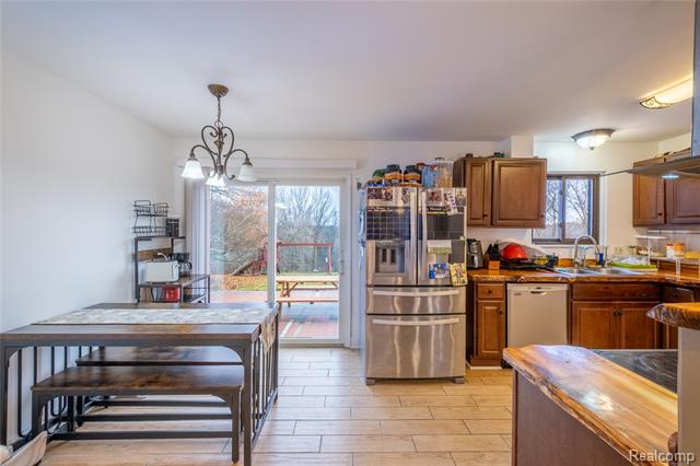 Builiding view ten for 2400 Hummer Lake, Ortonville, MI. 48462