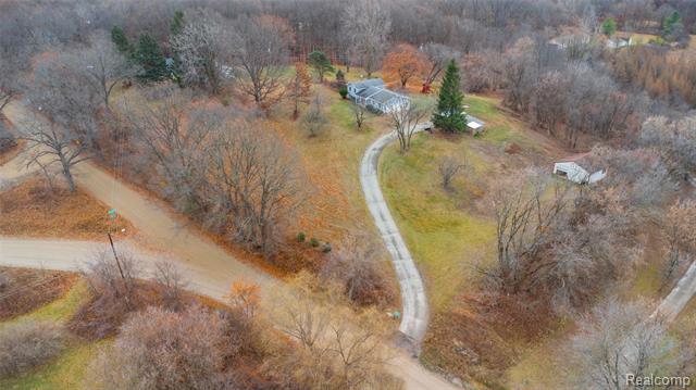 Builiding view twenty four for 2400 Hummer Lake, Ortonville, MI. 48462
