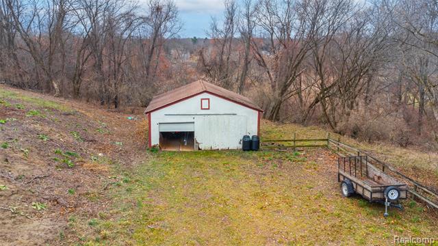Builiding view twenty three for 2400 Hummer Lake, Ortonville, MI. 48462
