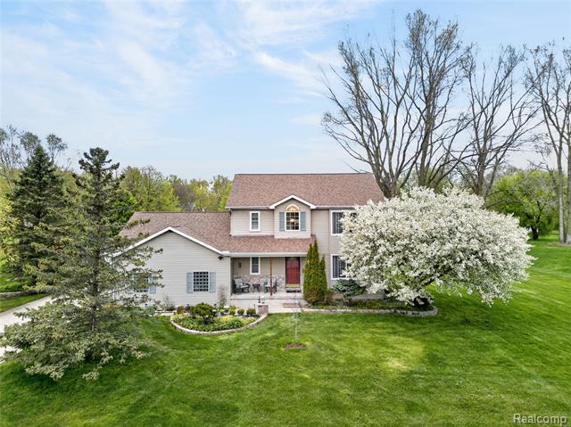 front view for 2440 Bull Run Rd, Oxford, Mi. 48371
