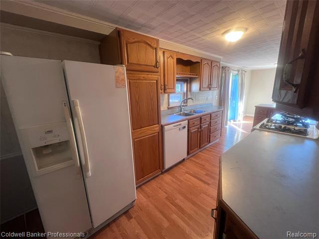 Builiding view six for 904 Rowland, Leonard, MI. 48367