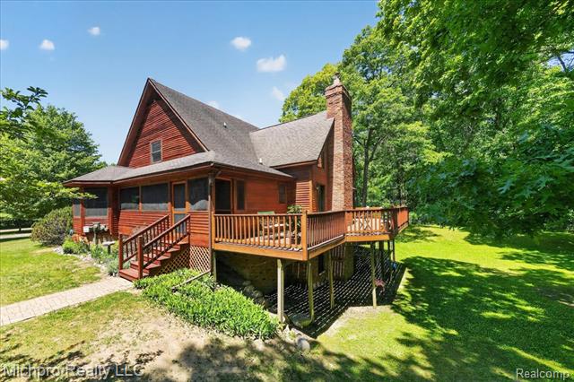 Builiding view sixty seven for 670 Green Creek, Oxford, MI. 48371