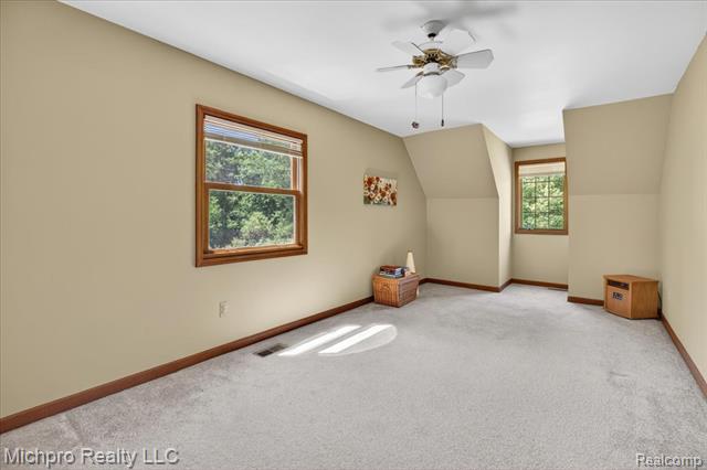 Builiding view thirty three for 670 Green Creek, Oxford, MI. 48371