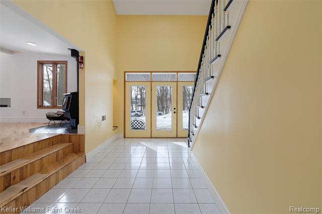 Builiding view fifteen for 2390 Noble, Oxford, MI. 48370