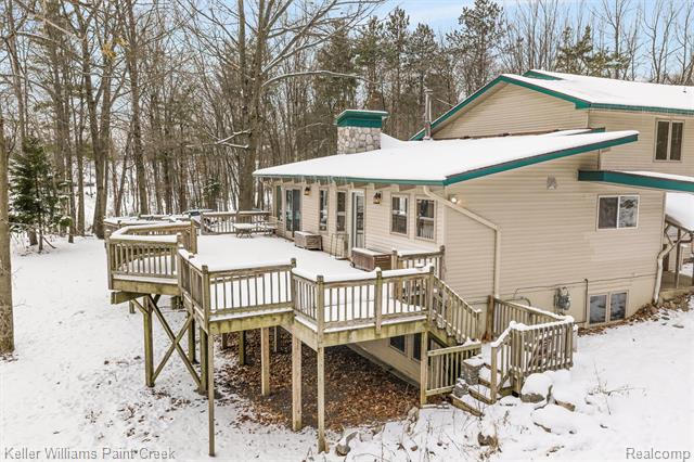 Builiding view fifty eight for 2390 Noble, Oxford, MI. 48370