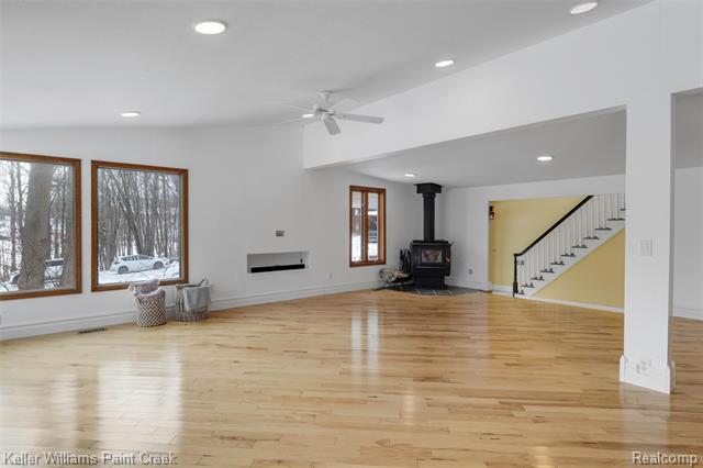 Builiding view four for 2390 Noble, Oxford, MI. 48370