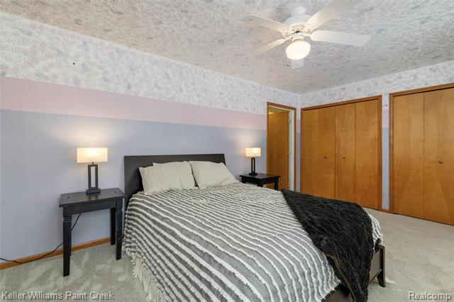 Builiding view seventeen for 2390 Noble, Oxford, MI. 48370