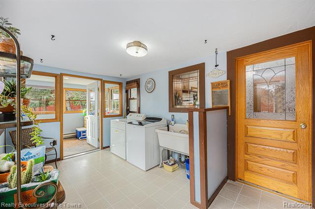 Builiding view nine for 550 E Leonard, Leonard, MI. 48367