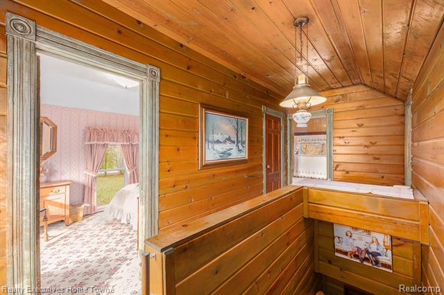 Builiding view nineteen for 550 E Leonard, Leonard, MI. 48367