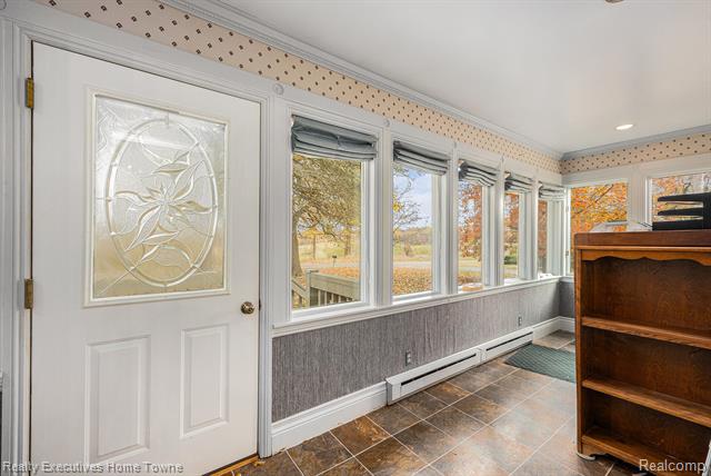 Builiding view seven for 550 E Leonard, Leonard, MI. 48367