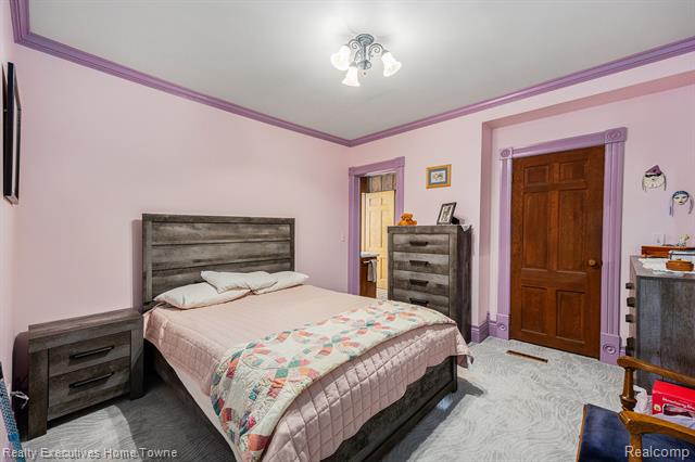 Builiding view seventeen for 550 E Leonard, Leonard, MI. 48367