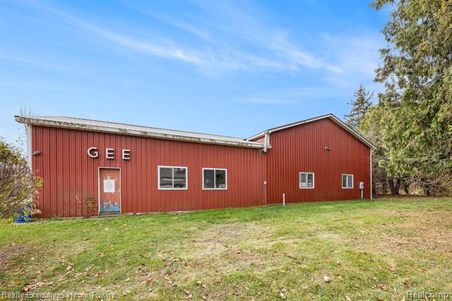 Builiding view twenty six for 550 E Leonard, Leonard, MI. 48367