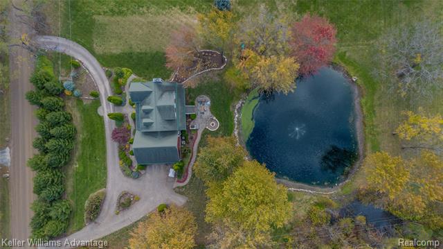 Builiding view eighty five for 21255 Chubb, Northville, MI. 48167