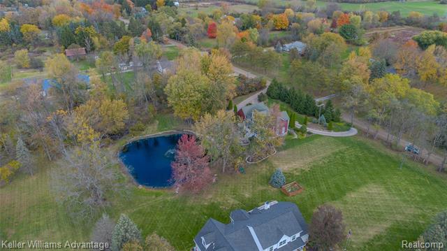 Builiding view eighty two for 21255 Chubb, Northville, MI. 48167