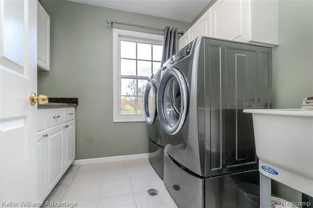 Builiding view forty two for 21255 Chubb, Northville, MI. 48167