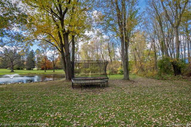 Builiding view seventy eight for 21255 Chubb, Northville, MI. 48167