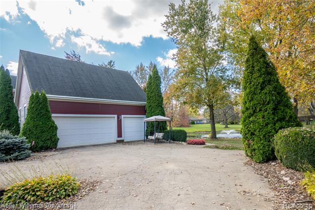 Builiding view seventy two for 21255 Chubb, Northville, MI. 48167